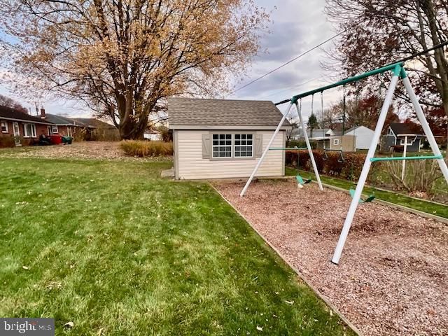 1027 S GREEN ST, Palmyra, PA 17078