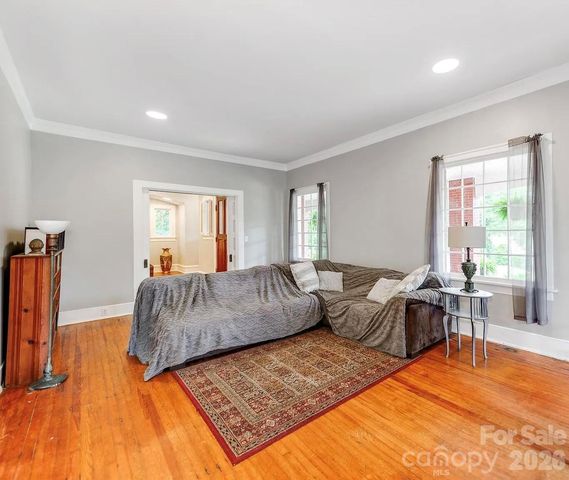 128 W End Street, Chester, SC 29706