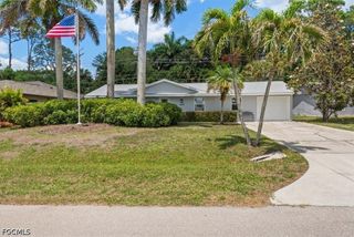 4639 Robin AVE, Naples, FL 34104
