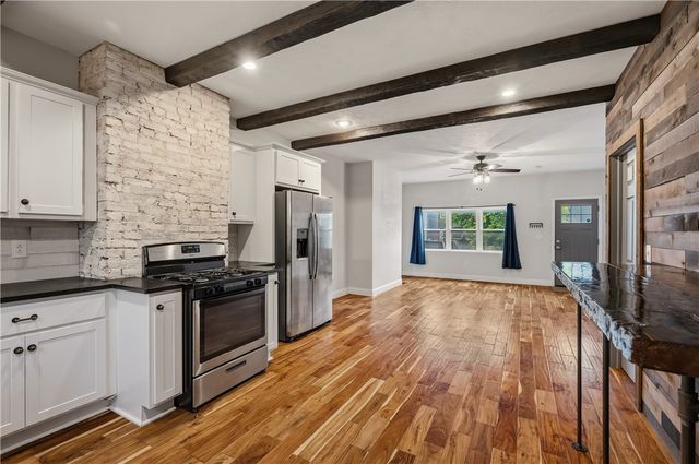 3936 Clement Way, Bloomfield, PA 15224