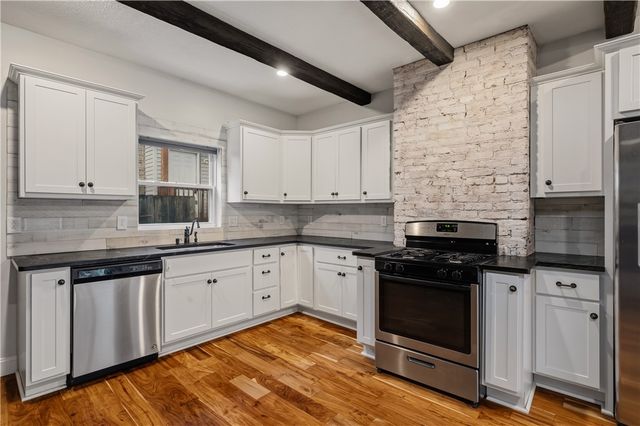 3936 Clement Way, Bloomfield, PA 15224