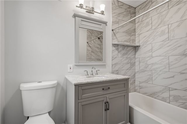 3936 Clement Way, Bloomfield, PA 15224