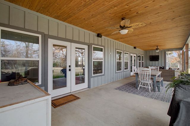 9748 County Road 1200, Athens, TX 75751