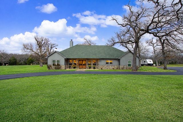 9748 County Road 1200, Athens, TX 75751