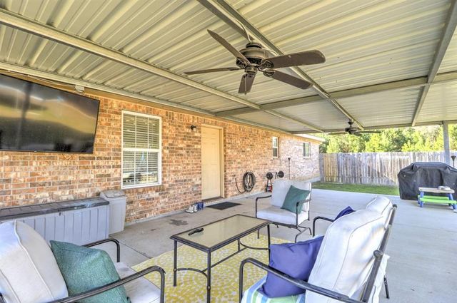 148 Cassy Drive, Sulphur, LA 70663