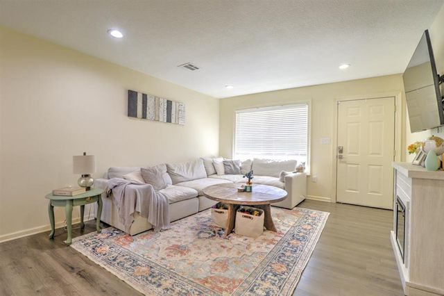 148 Cassy Drive, Sulphur, LA 70663