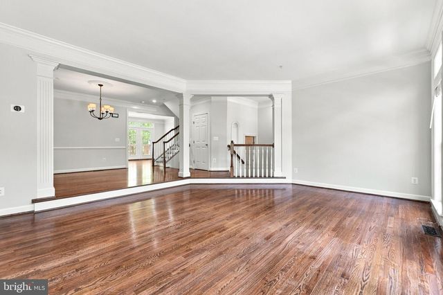 9205 POINT REPLETE DR, Fort Belvoir, VA 22060