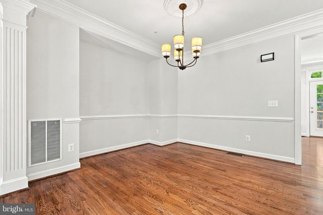 9205 POINT REPLETE DR, Fort Belvoir, VA 22060