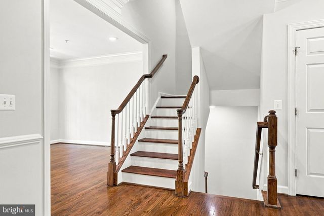 9205 POINT REPLETE DR, Fort Belvoir, VA 22060