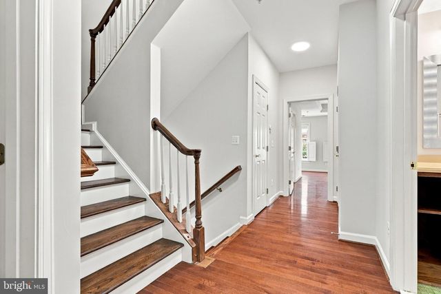 9205 POINT REPLETE DR, Fort Belvoir, VA 22060