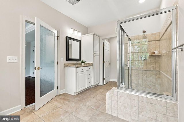 9205 POINT REPLETE DR, Fort Belvoir, VA 22060