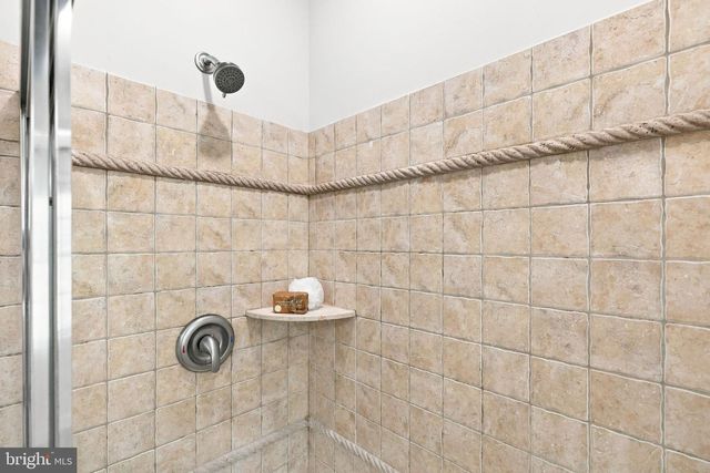 9205 POINT REPLETE DR, Fort Belvoir, VA 22060