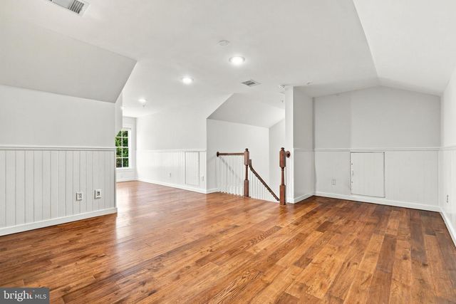 9205 POINT REPLETE DR, Fort Belvoir, VA 22060