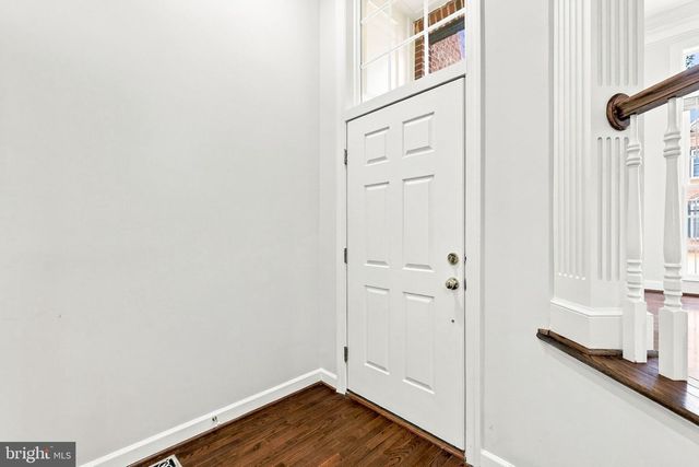 9205 POINT REPLETE DR, Fort Belvoir, VA 22060