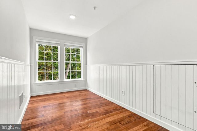 9205 POINT REPLETE DR, Fort Belvoir, VA 22060