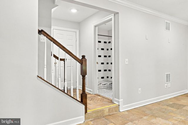 9205 POINT REPLETE DR, Fort Belvoir, VA 22060