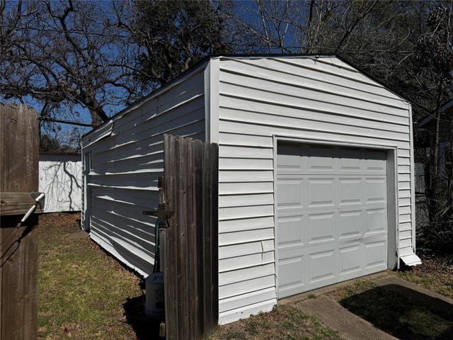 3409 Dalford Street, Fort Worth, TX 76111