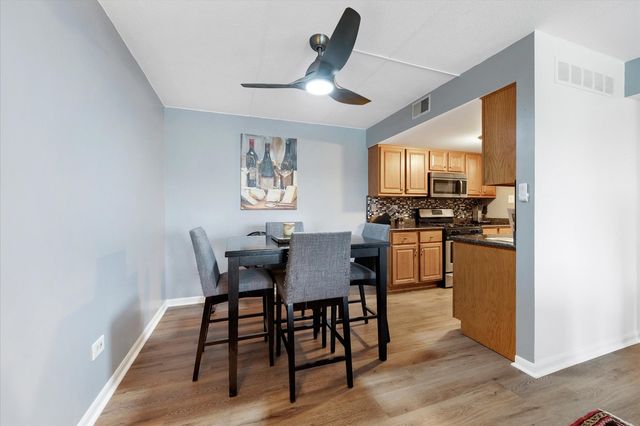 505 Redondo Drive 504, Downers Grove, IL 60516