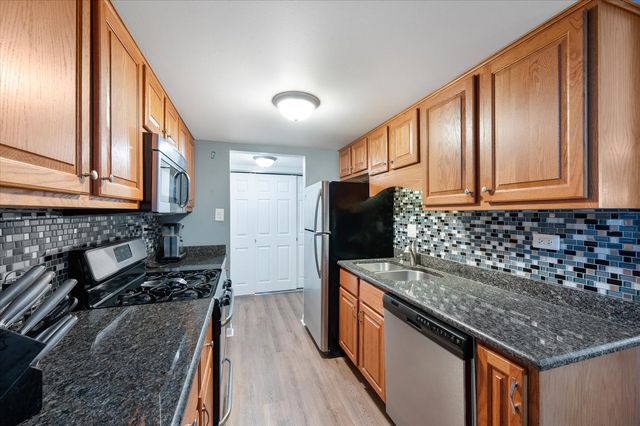 505 Redondo Drive 504, Downers Grove, IL 60516
