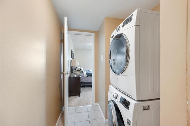 505 Redondo Drive 504, Downers Grove, IL 60516