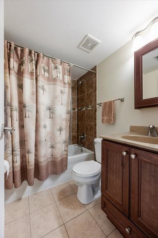 505 Redondo Drive 504, Downers Grove, IL 60516