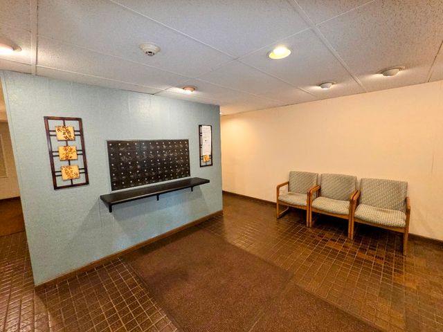 505 Redondo Drive 504, Downers Grove, IL 60516