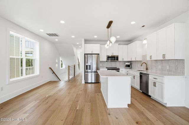 321 Fifth Avenue S B, Kure Beach, NC 28449