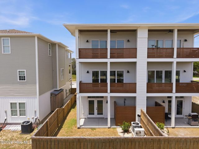 321 Fifth Avenue S B, Kure Beach, NC 28449