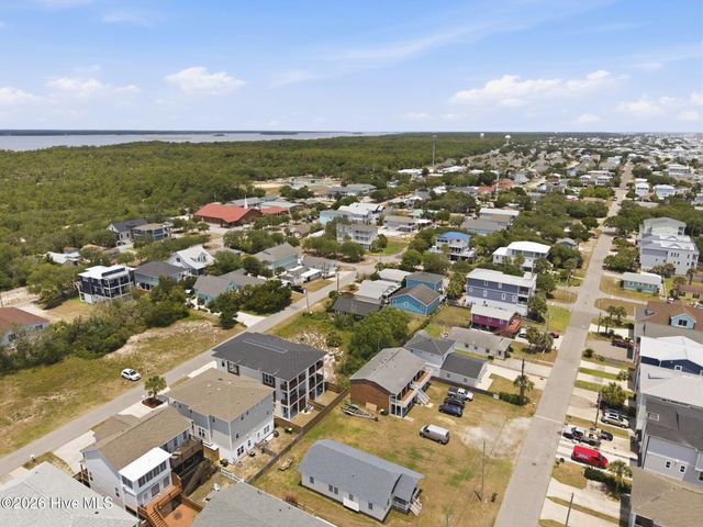 321 Fifth Avenue S B, Kure Beach, NC 28449