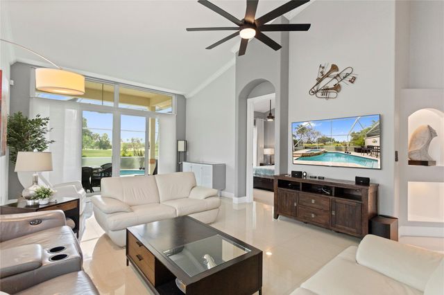 668 W Palm Aire Dr 668, Pompano Beach, FL 33069