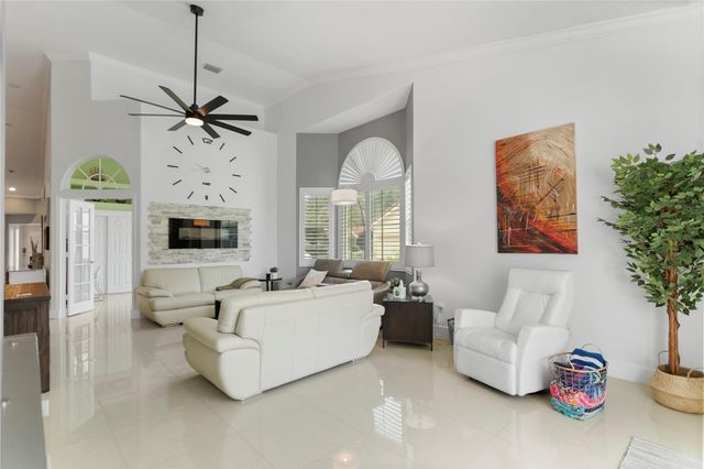 668 W Palm Aire Dr 668, Pompano Beach, FL 33069