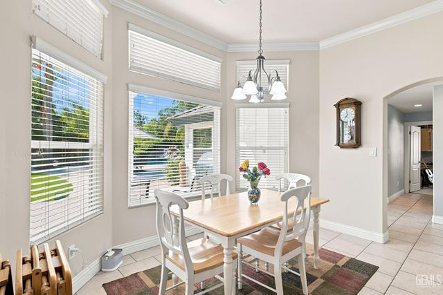 815 Provence Court, Bakersfield, CA 93314