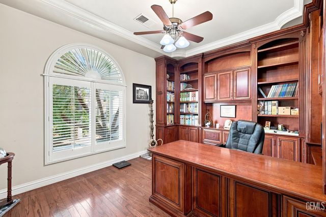 815 Provence Court, Bakersfield, CA 93314