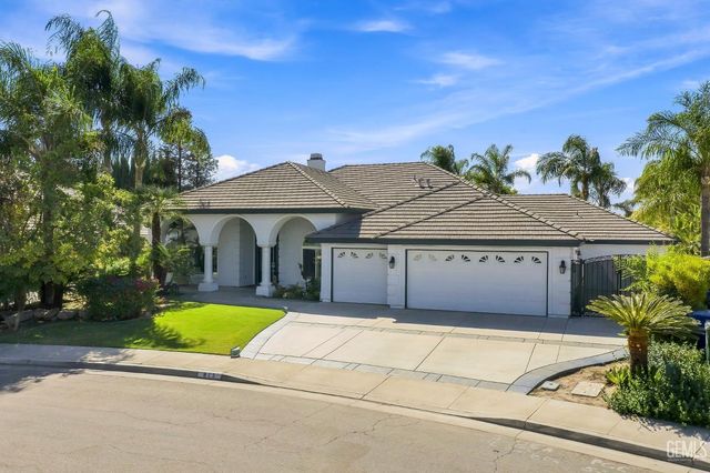 815 Provence Court, Bakersfield, CA 93314