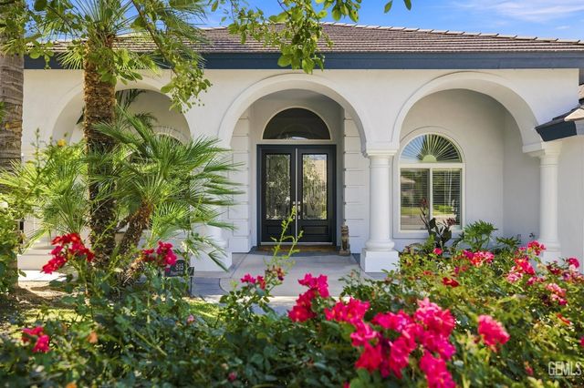 815 Provence Court, Bakersfield, CA 93314