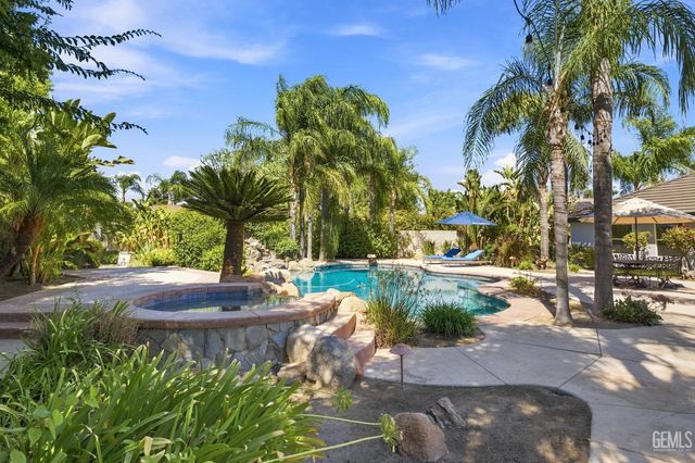 815 Provence Court, Bakersfield, CA 93314