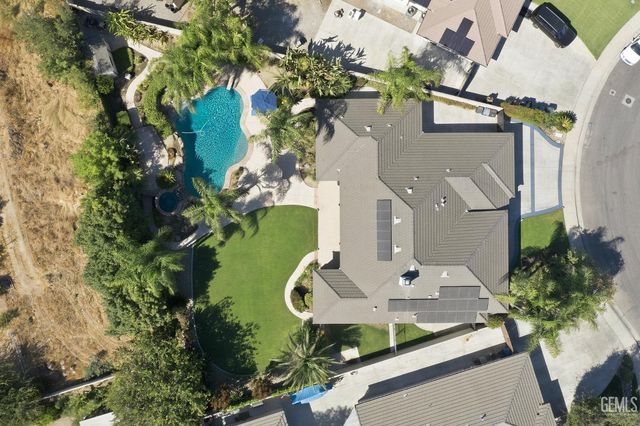 815 Provence Court, Bakersfield, CA 93314