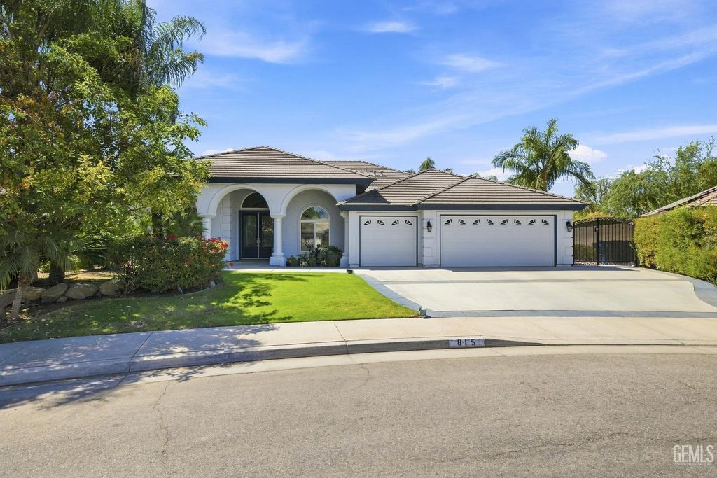 815 Provence Court, Bakersfield, CA 93314
