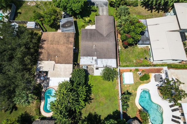 1676 NE 40th Street, Oakland Park, FL 33334