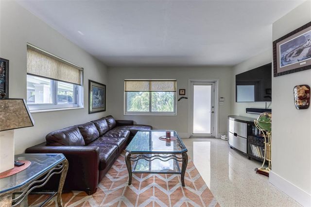 1676 NE 40th Street, Oakland Park, FL 33334