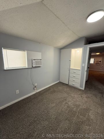 707 N Weenonah Avenue, Claremore, OK 74017