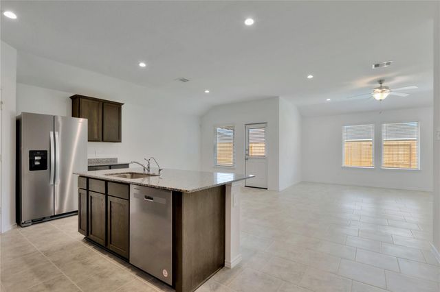 1023 Lipizzan, Rosharon, TX 77583