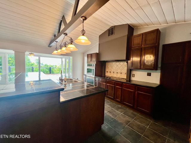459 Judy Top Lane, Sevierville, TN 37876