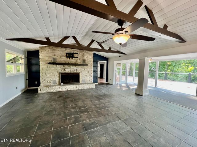 459 Judy Top Lane, Sevierville, TN 37876