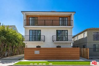 6210 Banner Avenue, Los Angeles, CA 90038