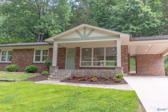 1825 Forest Drive, Guntersville, AL 35976