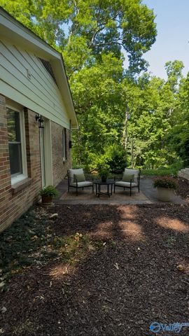 1825 Forest Drive, Guntersville, AL 35976