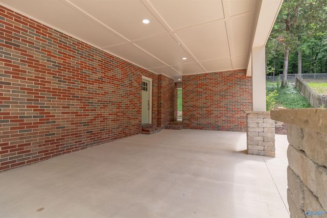1825 Forest Drive, Guntersville, AL 35976