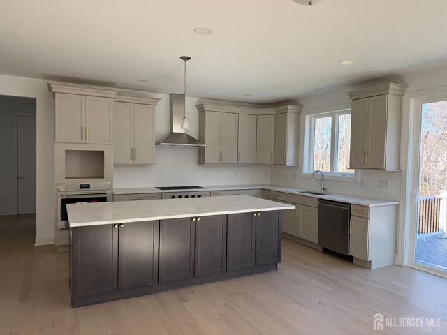 15 Bell Avenue, Old Bridge, NJ 08857