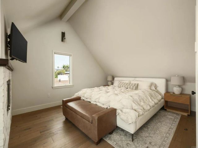 1011 Devonshire Drive, San Diego, CA 92107